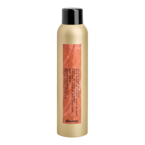 MORE INSIDE THIS IS AN INVISIBLE DRY SHAMPOO